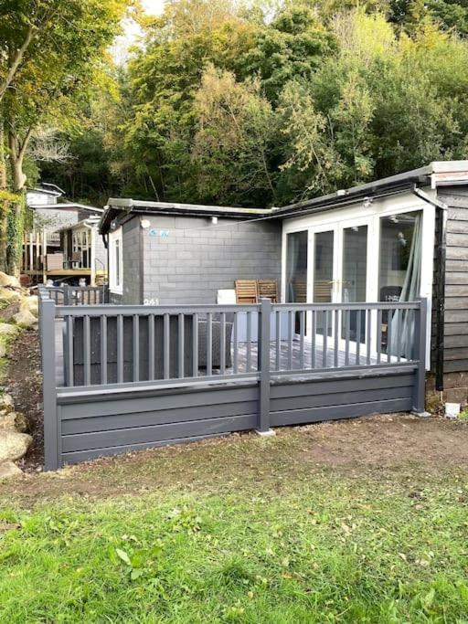 Stunning 3 Bed Riverside Cabin In Snowdonia Caeathro Dış mekan fotoğraf