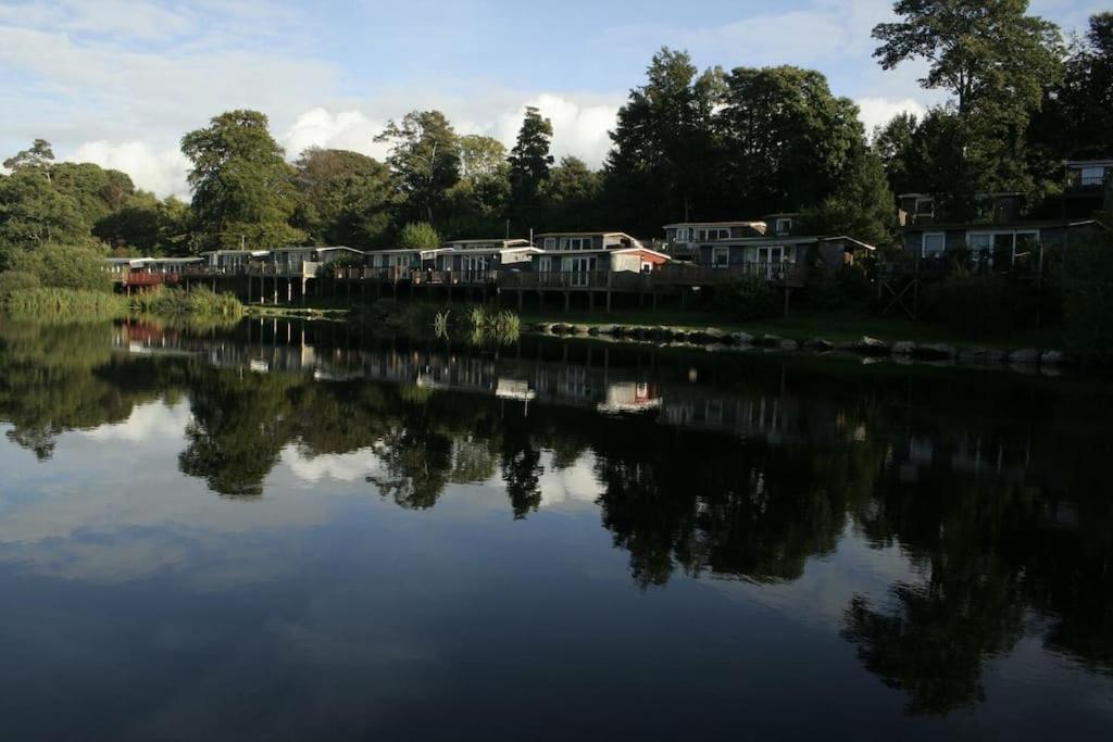 Stunning 3 Bed Riverside Cabin In Snowdonia Caeathro Dış mekan fotoğraf